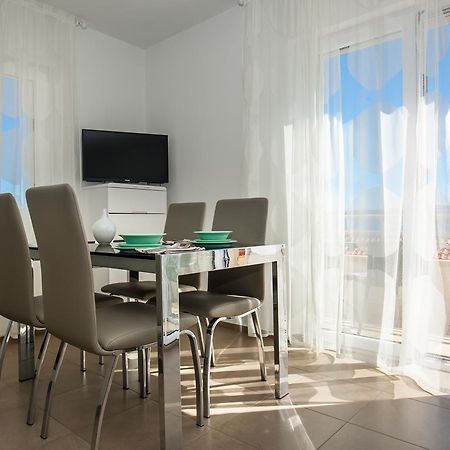 Vista Apartments Bol Extérieur photo